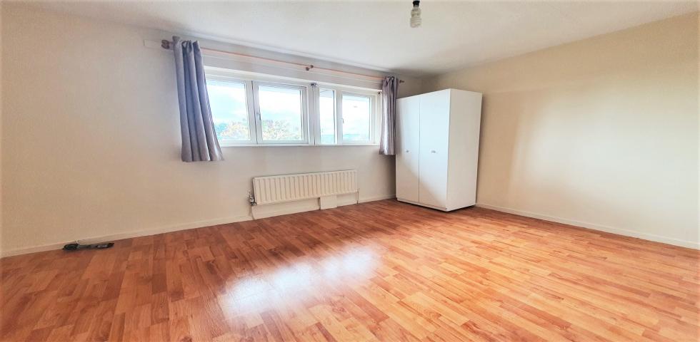 			5 Bedroom, 2 bath, 1 reception House			 Brassey Road, WEST HAMPSTEAD