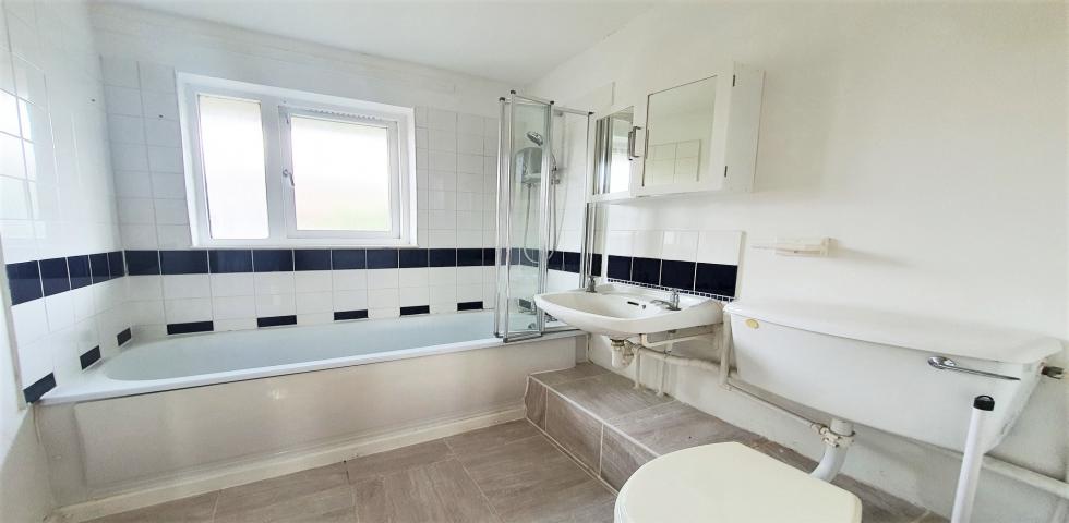 			5 Bedroom, 2 bath, 1 reception House			 Brassey Road, WEST HAMPSTEAD