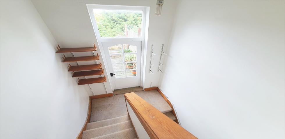 			UNDER OFFER, 1 Bedroom, 1 bath, 1 reception Apartment			 Loveridge Road, WEST HAMPSTEAD