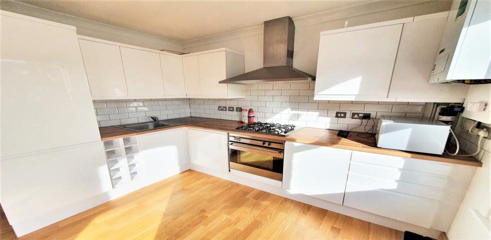			UNDER OFFER, 1 Bedroom, 1 bath, 1 reception Apartment			 Loveridge Road, WEST HAMPSTEAD
