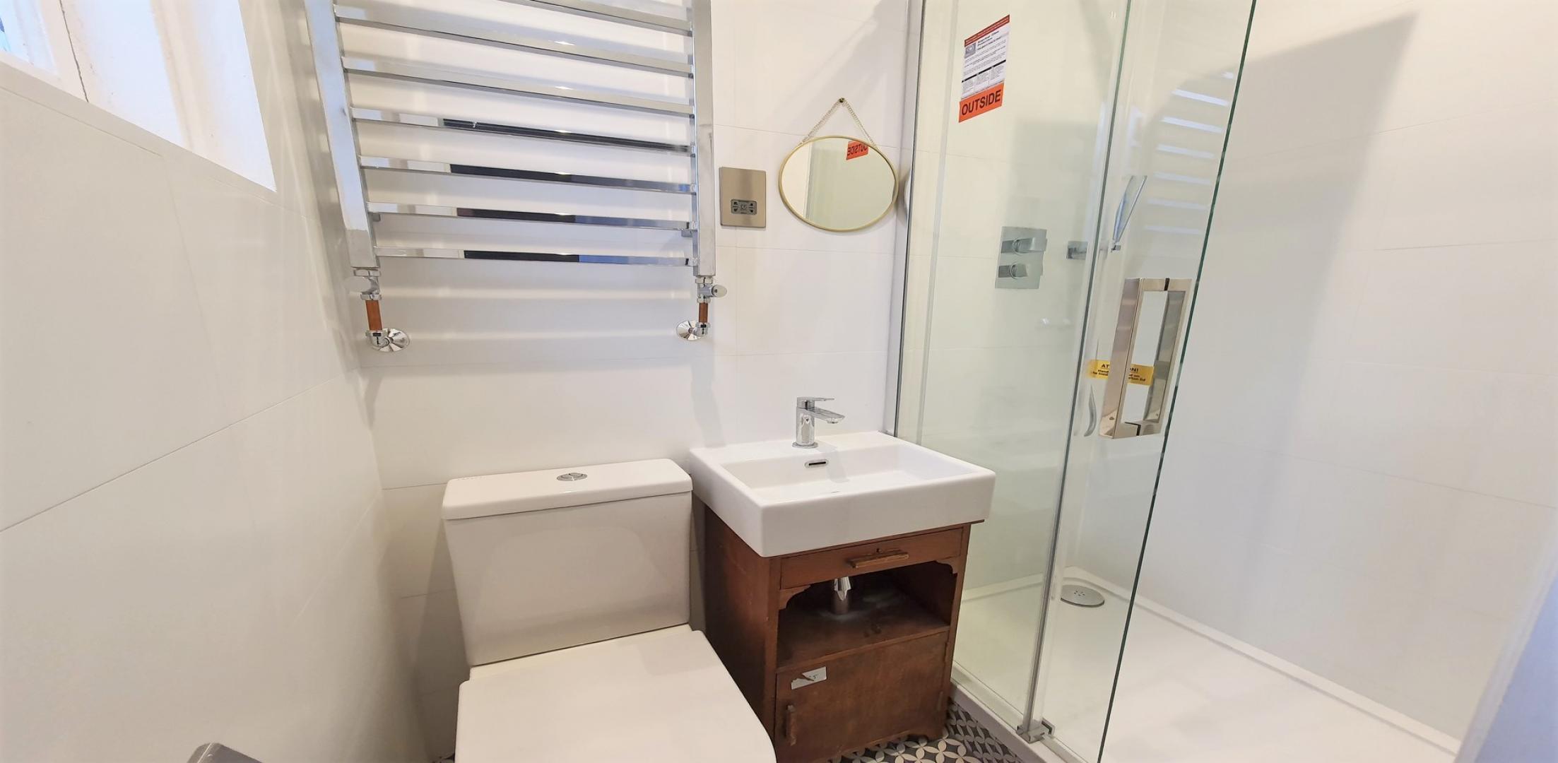 			3 Bedroom, 2 bath, 1 reception Flat			 Ballards Lane, NORTH FINCHLEY 