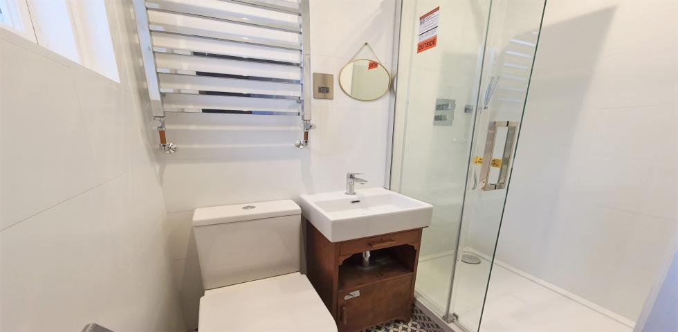 			3 Bedroom, 2 bath, 1 reception Flat			 Ballards Lane, NORTH FINCHLEY 