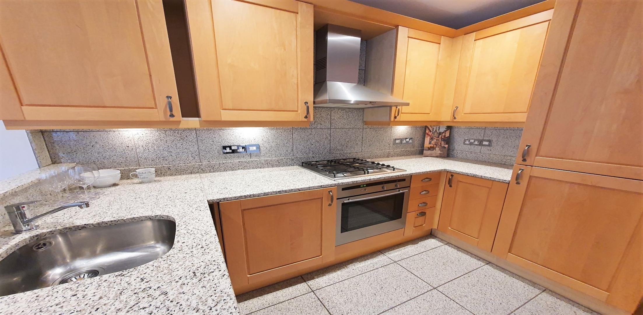 			2 Bedroom, 1 bath, 1 reception Apartment			 Heath Street , HAMPSTEAD