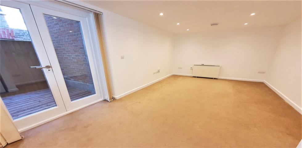 			1 Bedroom, 1 bath, 1 reception Flat			 Broadhurst Gardens, WEST HAMPSTEAD