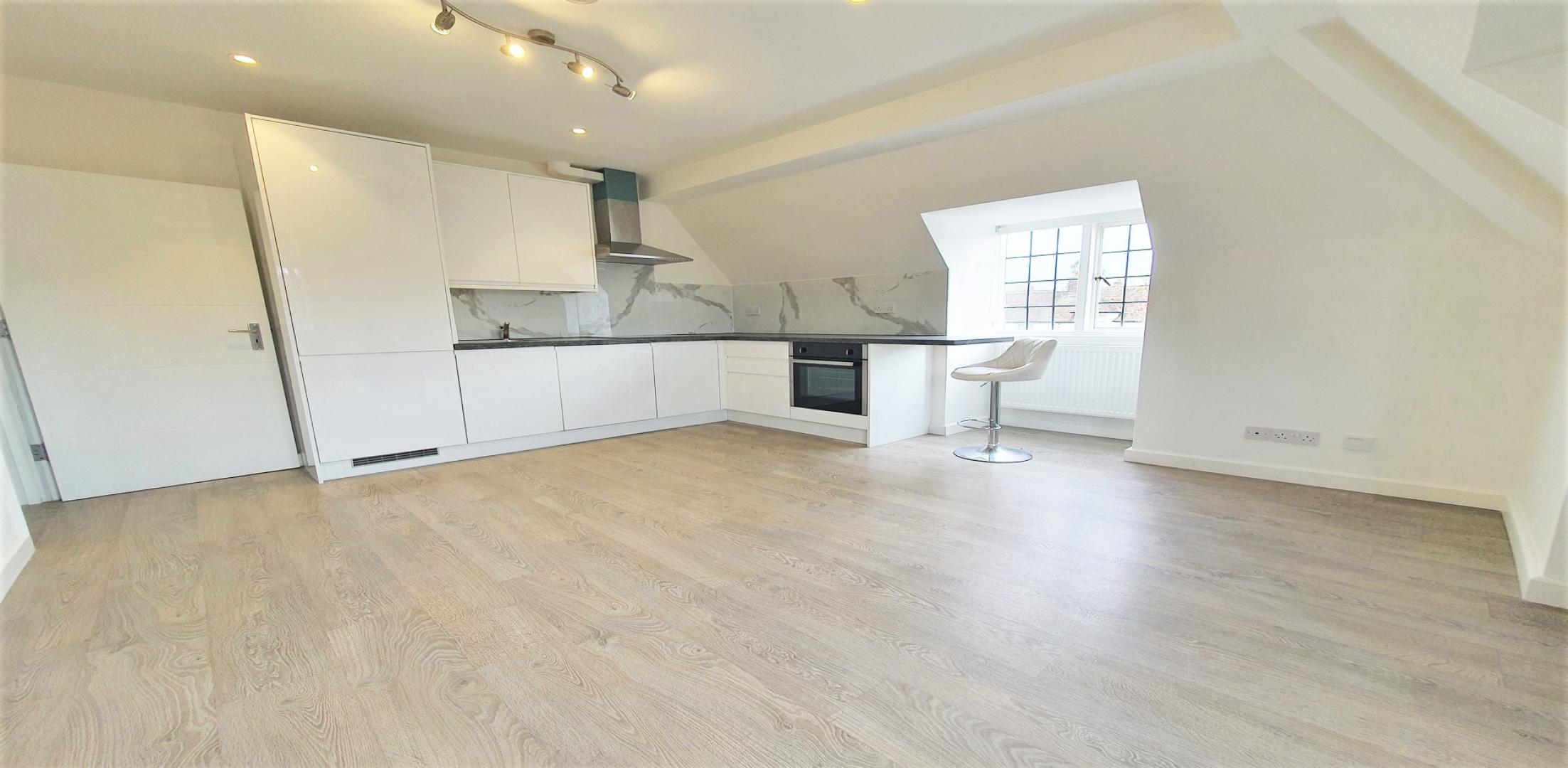 			NEW INSTRUCTION, 2 Bedroom, 2 bath, 1 reception Flat			 Willifield Way, HAMPSTEAD GARDEN SUBURB / TEMPLE FORTUNE