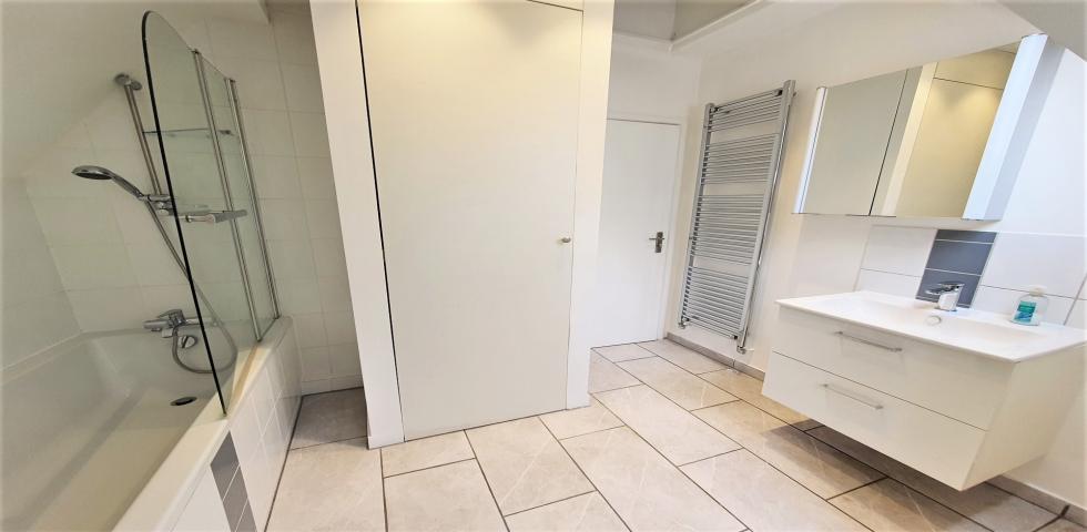 			NEW INSTRUCTION, 2 Bedroom, 2 bath, 1 reception Flat			 Willifield Way, HAMPSTEAD GARDEN SUBURB / TEMPLE FORTUNE