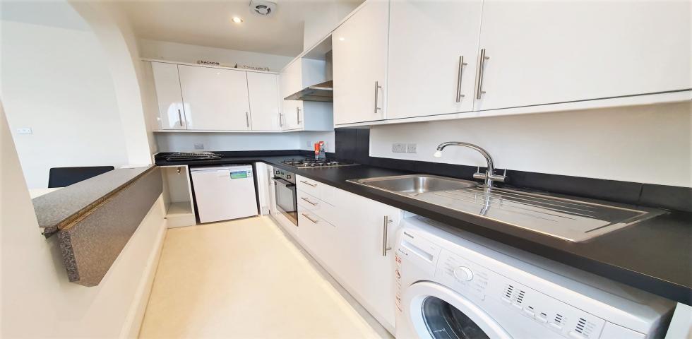 			1 Bedroom, 1 bath, 1 reception Flat			 Haverstock Hill, BELSIZE PARK