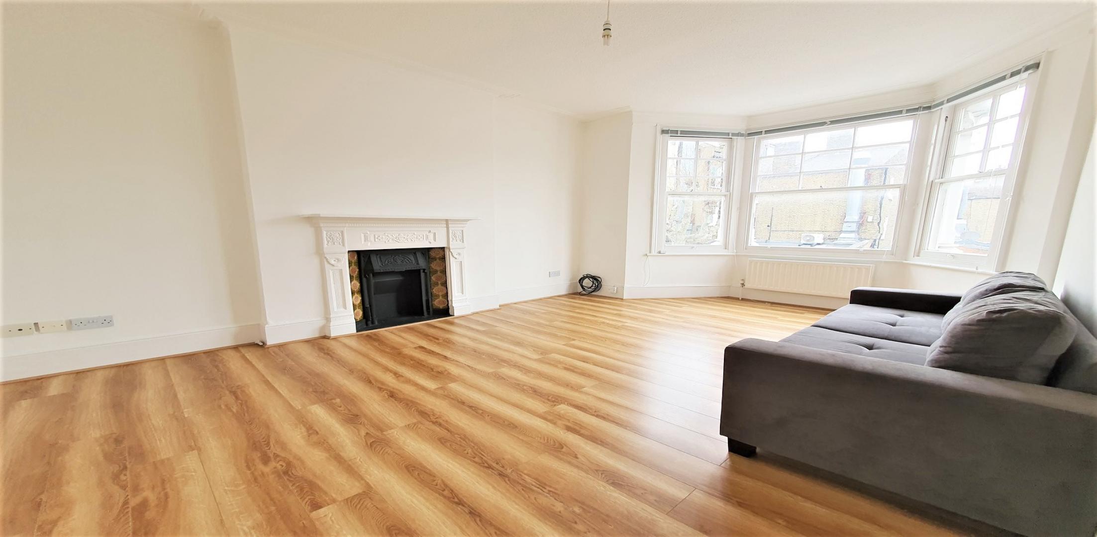 			2 Bedroom, 1 bath, 1 reception Apartment			 Victoria Road , QUEENS PARK