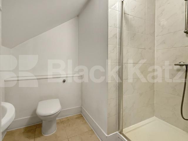 A well-presented studio apartment located on Clayponds Lane, London TW8 0BN, available immediately Clayponds Lane, Brentford, TW8,  Brentford