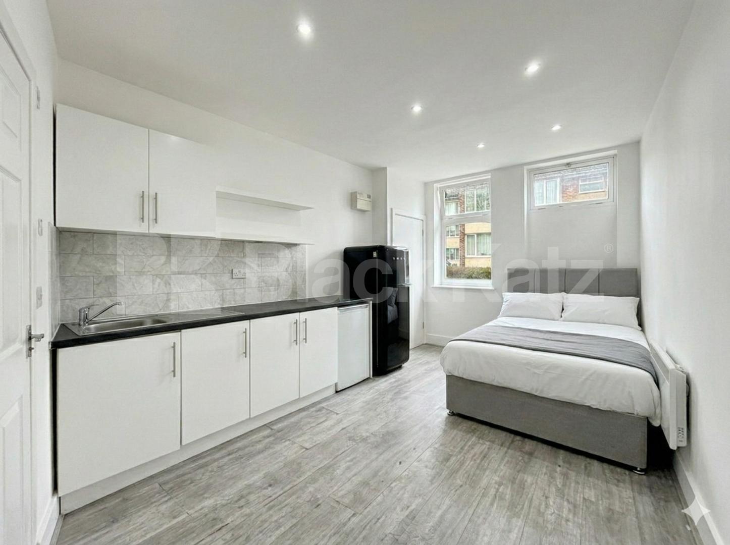 Recently refurbished studios to let in Brentford from £254pw to £311pw Clayponds Lane, Brentford