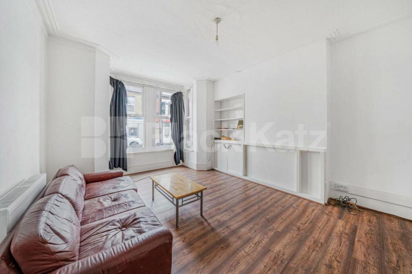 4 bedroom house with Garden located next to Bounds Green Station  Whittington Road, Bounds Green