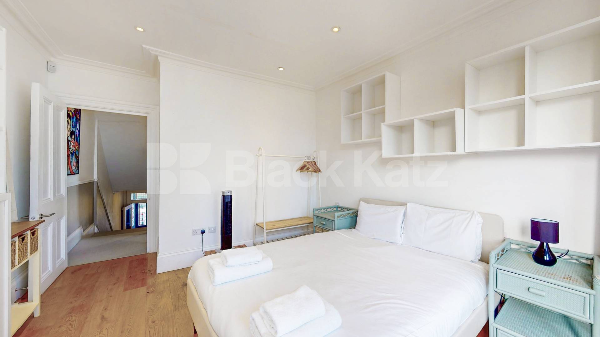 Impressive Six Bedroom House with Four Bathrooms Dalgarno Gardens, North Kensington 