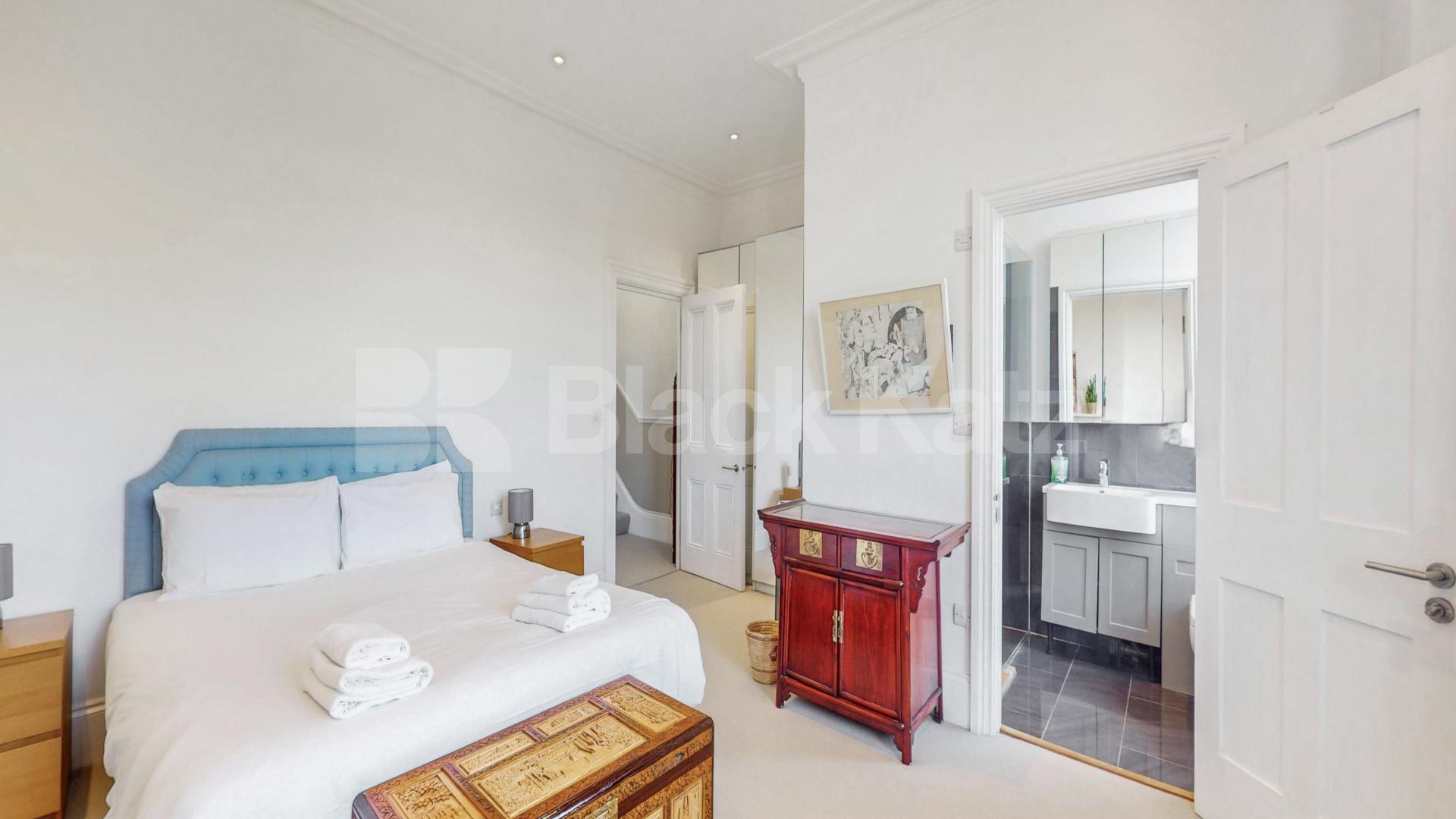 Impressive Six Bedroom House with Four Bathrooms Dalgarno Gardens, North Kensington 