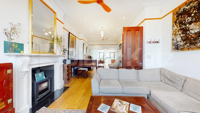 Impressive Six Bedroom House with Four Bathrooms Dalgarno Gardens, North Kensington 