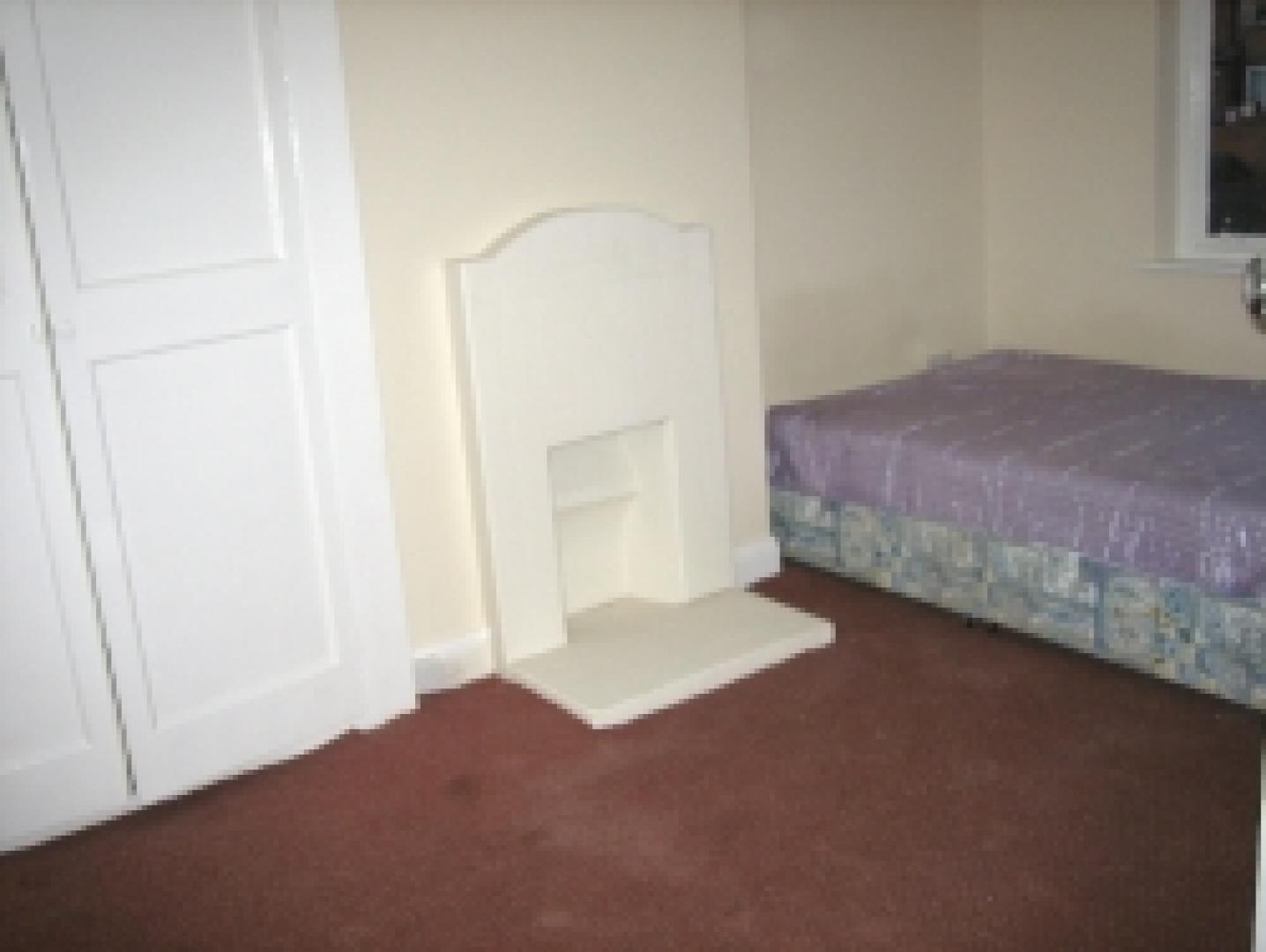			4 Bedroom, 1 bath, 1 reception Flat			 Sonia Gardens, DOLLIS HILL/NEASDEN