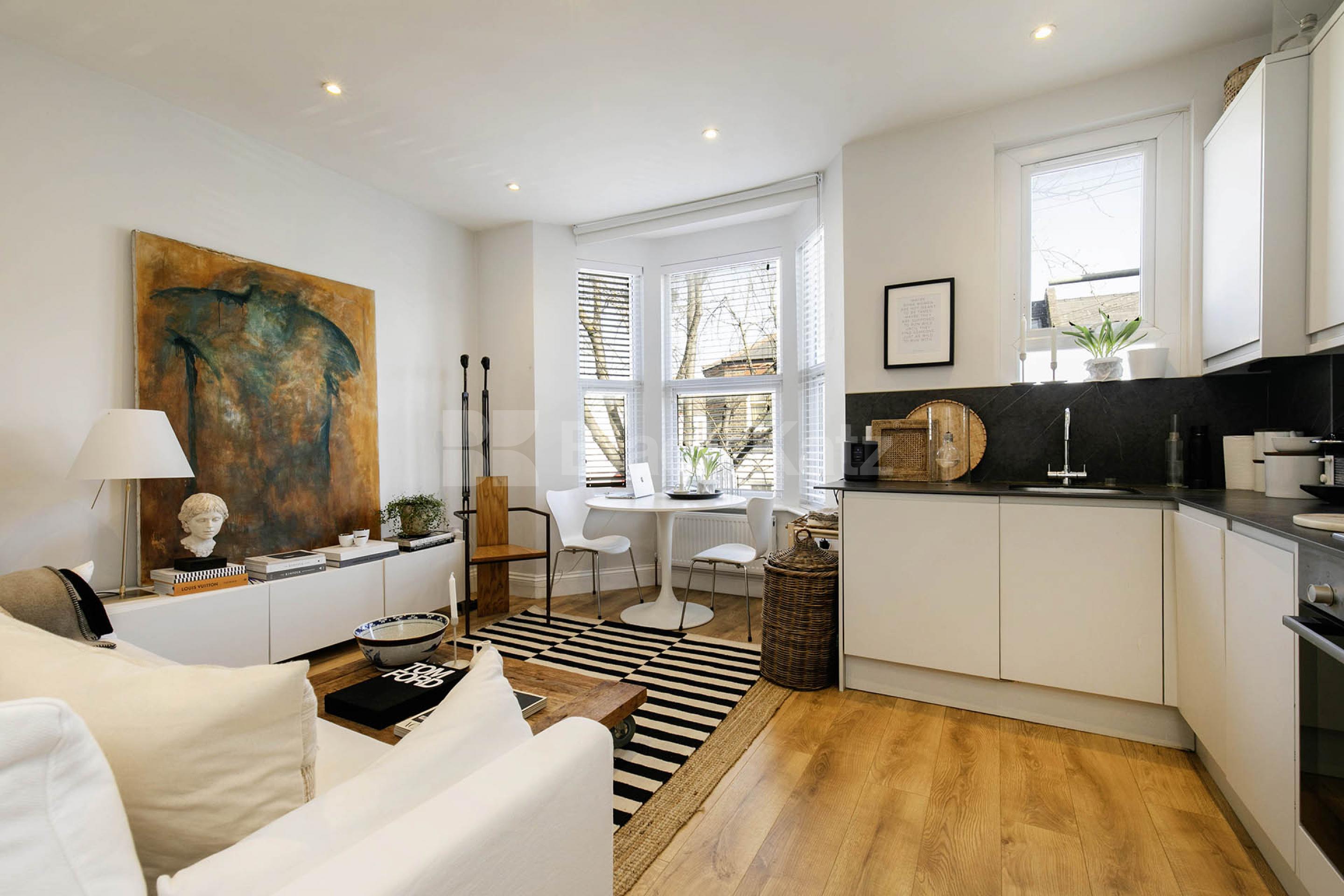 An excellent recently refurbished two double bedroom apartment located on the top floor of beautifully presented Victorian house conversion in Kensal Green (Bakerloo Line) College Road, London, NW10,  London NW10