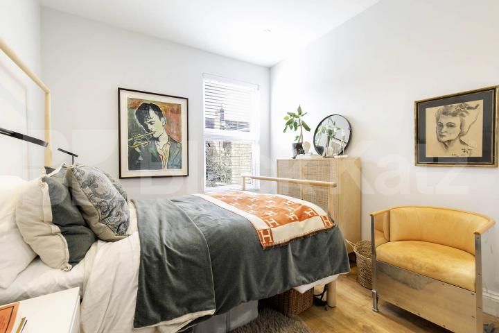 An excellent recently refurbished two double bedroom apartment located on the top floor of beautifully presented Victorian house conversion in Kensal Green (Bakerloo Line) College Road, London, NW10,  London