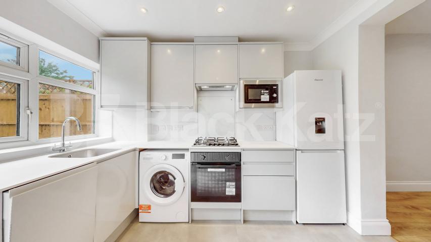 A beautifully renovated house available now, offered furnished or unfurnished to suit your requirements.This spacious property features a bright and modern open-plan reception area, creating an ideal space for both relaxing and entertaining Geary Road, London, NW10,  London