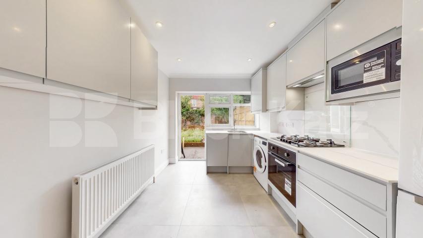 A beautifully renovated house available now, offered furnished or unfurnished to suit your requirements.This spacious property features a bright and modern open-plan reception area, creating an ideal space for both relaxing and entertaining Geary Road, London, NW10,  London