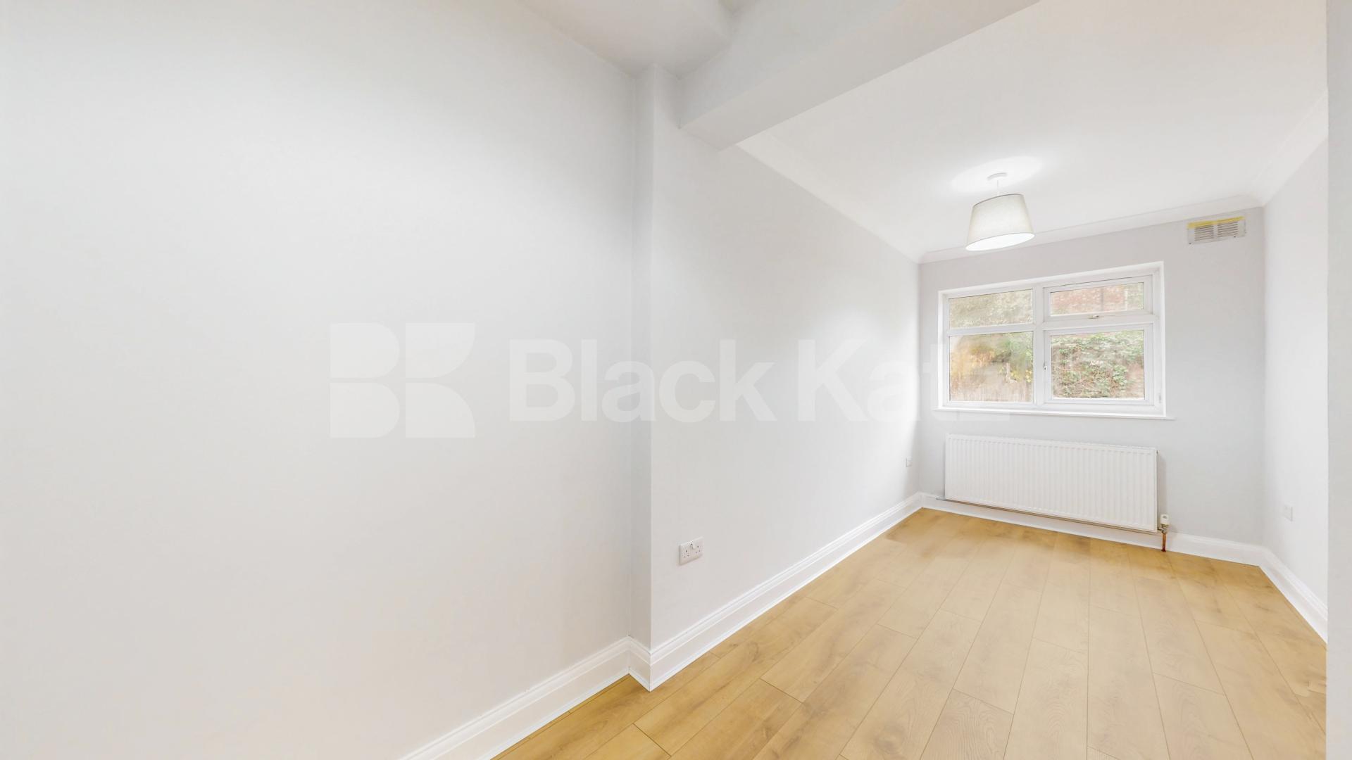A beautifully renovated house available now, offered furnished or unfurnished to suit your requirements.This spacious property features a bright and modern open-plan reception area, creating an ideal space for both relaxing and entertaining Geary Road, London, NW10,  London
