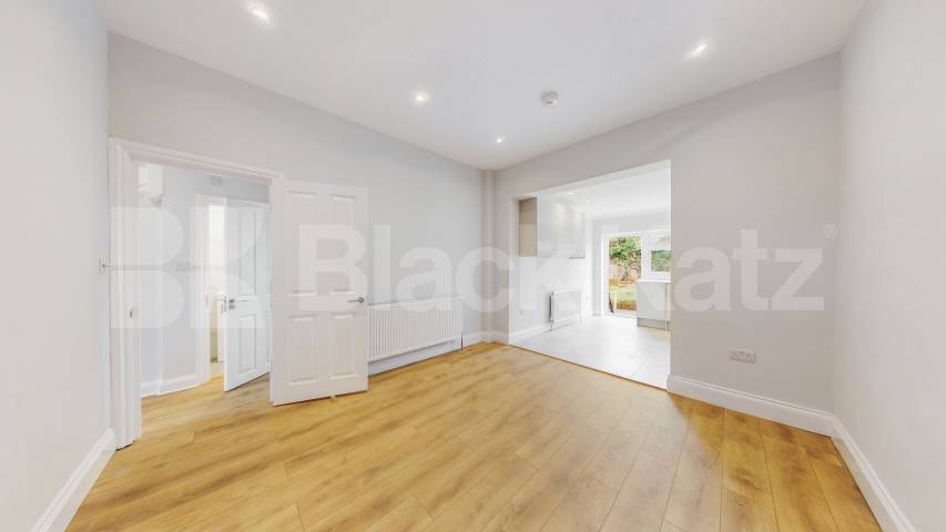 A beautifully renovated house available now, offered furnished or unfurnished to suit your requirements.This spacious property features a bright and modern open-plan reception area, creating an ideal space for both relaxing and entertaining Geary Road, London, NW10,  London