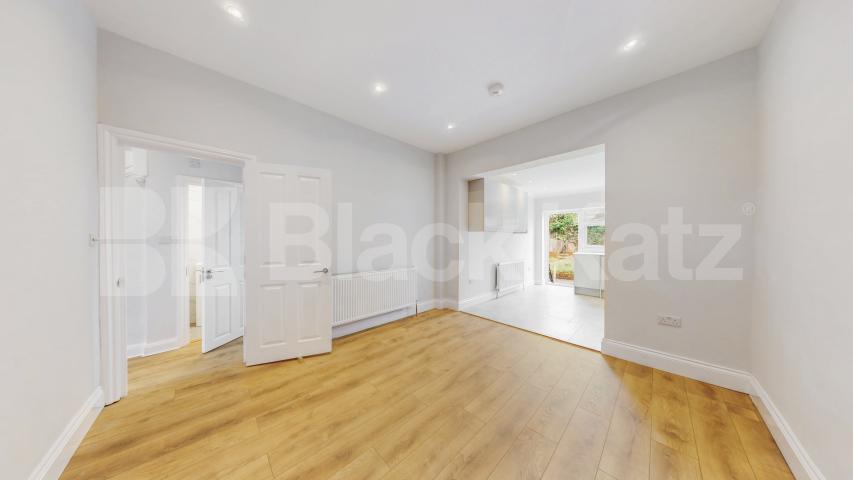 A beautifully renovated house available now, offered furnished or unfurnished to suit your requirements.This spacious property features a bright and modern open-plan reception area, creating an ideal space for both relaxing and entertaining Geary Road, London, NW10,  London