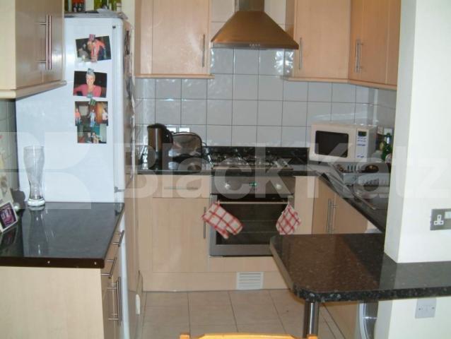 			1 Bedroom, 1 bath, 1 reception Flat			 High Street, Hornsey