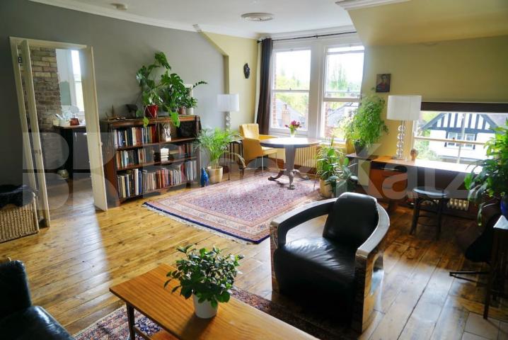 			New Instruction In Heart Of Crouch End !, 1 Bedroom, 1 bath, 1 reception Apartment			 Coolhurst Road, Crouch End / Highgate