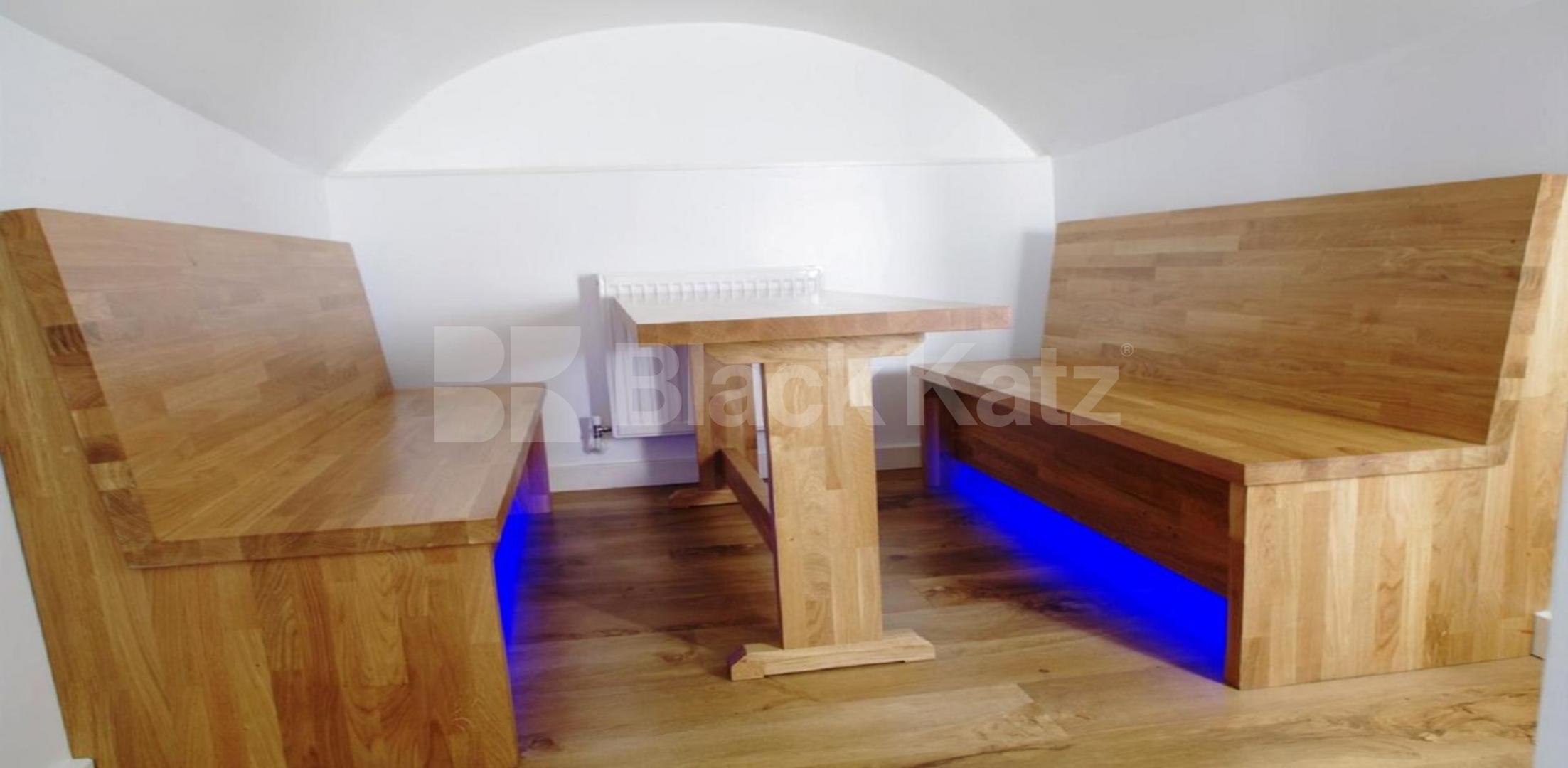 			ZONE 1 LOCATION, 5 Bedroom, 1 bath, 1 reception Apartment			 BYNG PLACE WC1E, RUSSELL SQUARE - EUSTON - FITZROVIA 