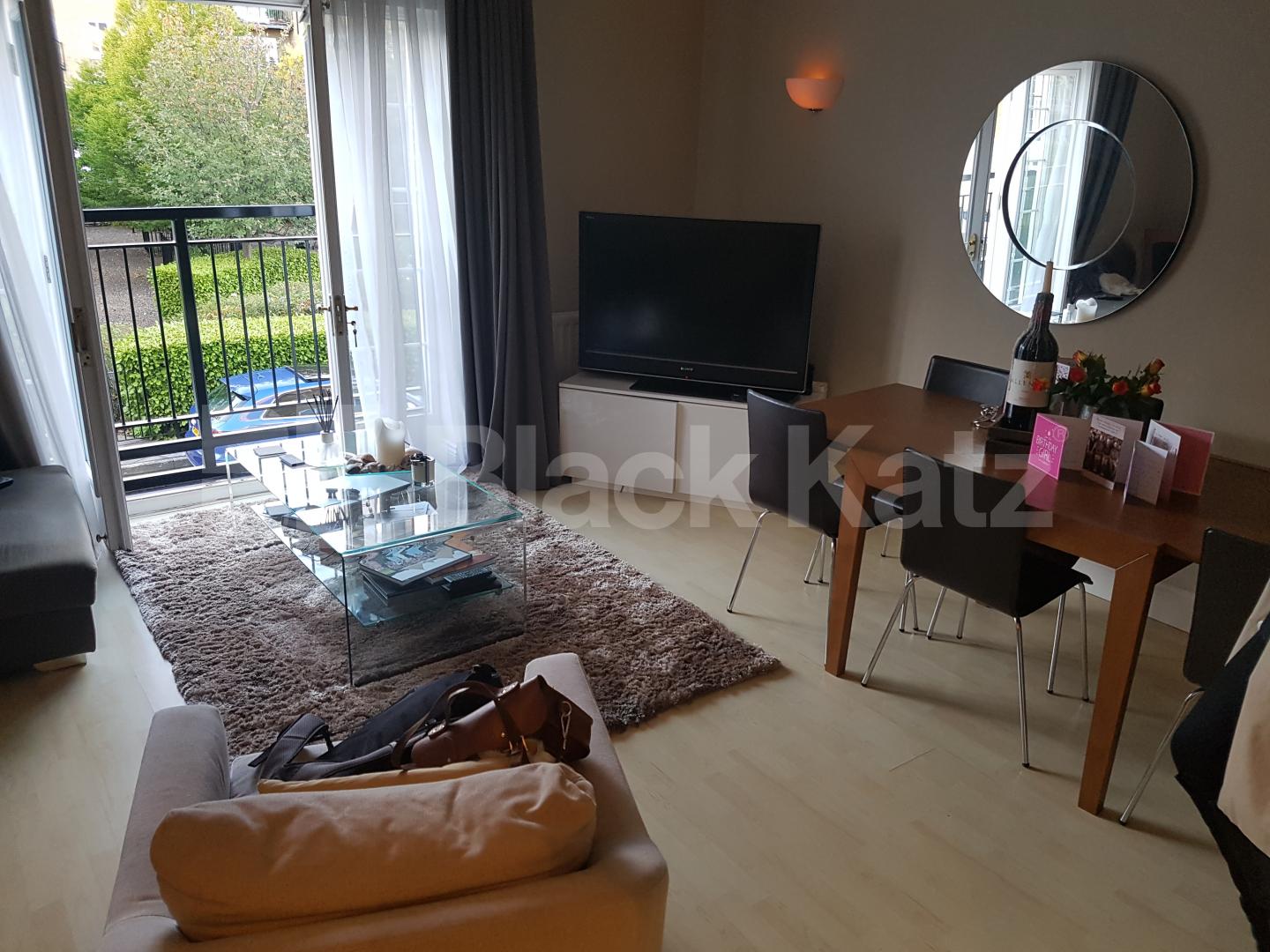 			2 Bedroom, 1 bath, 1 reception Apartment			 Russell Lodge, Spurgeon Street, London Bridge