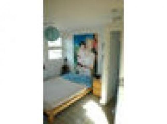 			A must see!, 3 Bedroom, 1 bath, 1 reception Flat			 Hopefield Avenue, QUEENS PARK NW6