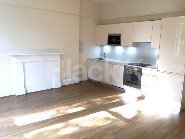 			LET, 3 Bedroom, 1 bath, 1 reception Apartment			 Elsham Road, Shepherds Bush 