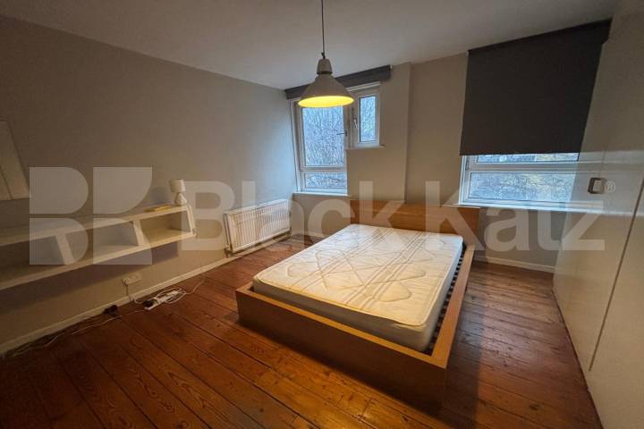 Superbly located & offering over 1034 Sq.Ft. of living & entertaining space  Renton Close, Brixton