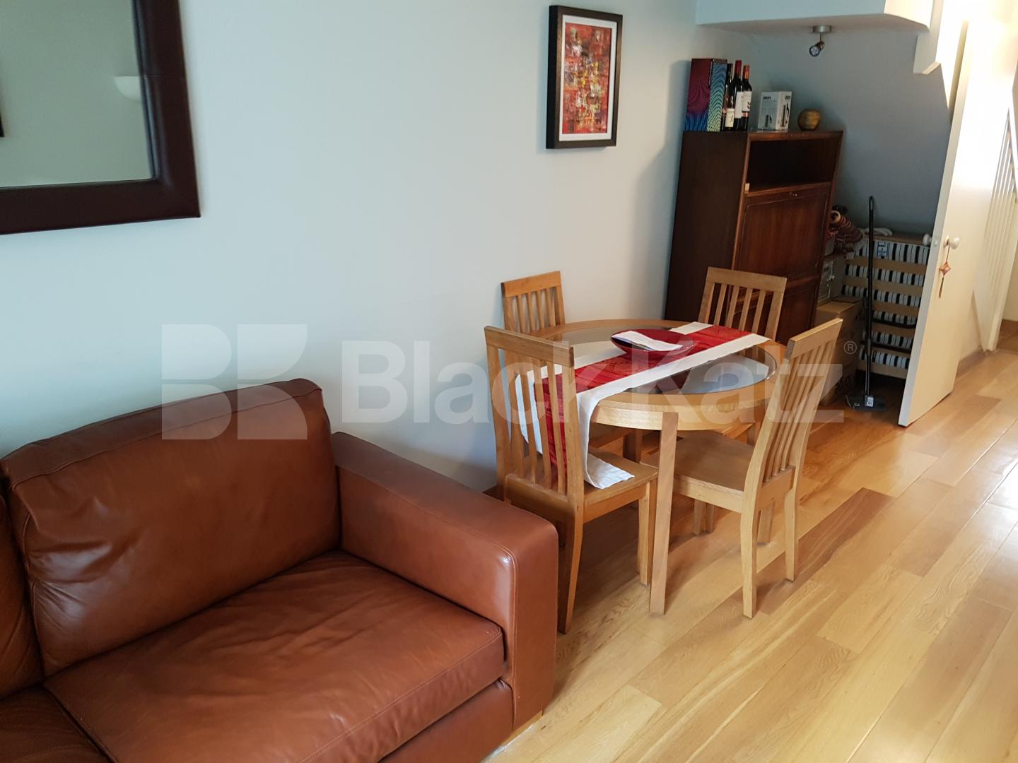 			LET , 2 Bedroom, 1 bath, 1 reception House			 Gainsford Street, Shad Thames