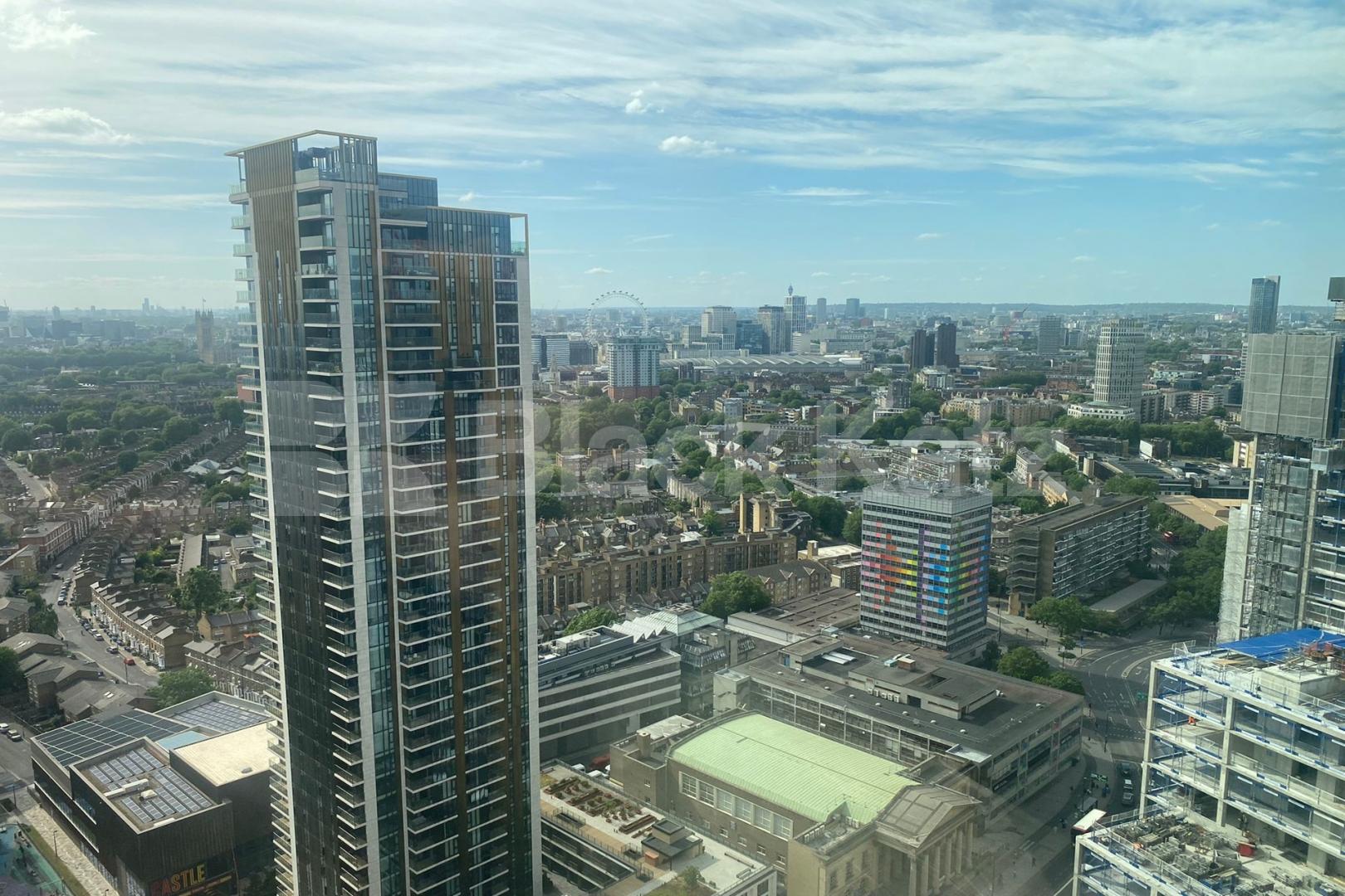 33rd floor with stunning views of the cityscape & 24 Hr. Concierge Strata, Walworth Road, Elephant and Castle