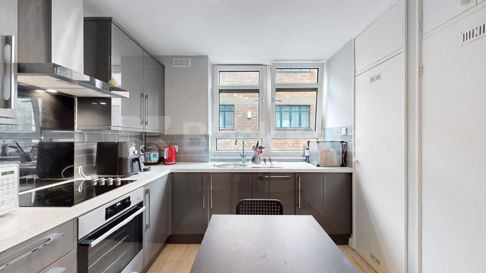 Spacious one bedrrom flat located within zone1 and walking distance to Hyde Park Ashbridge Street, Marylebone