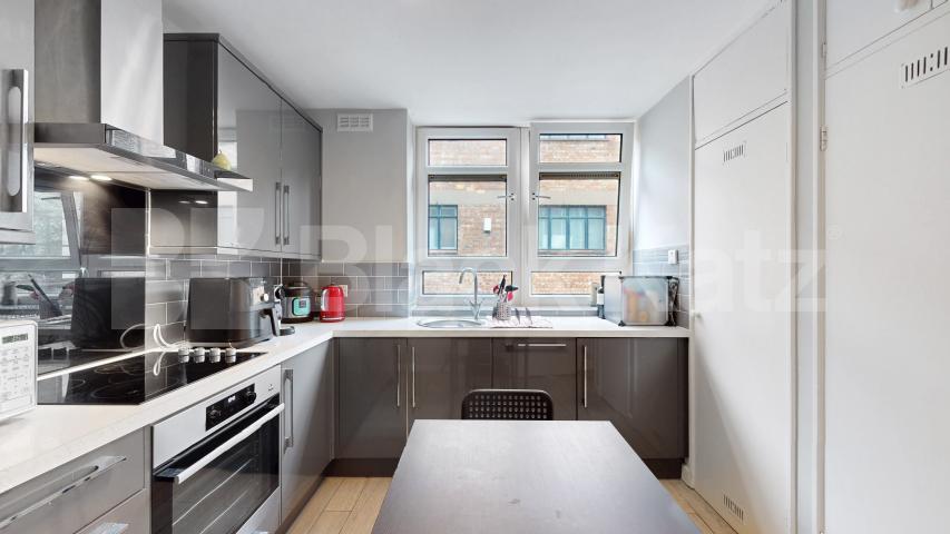 Spacious one bedrrom flat located within zone1 and walking distance to Hyde Park Ashbridge Street, Marylebone