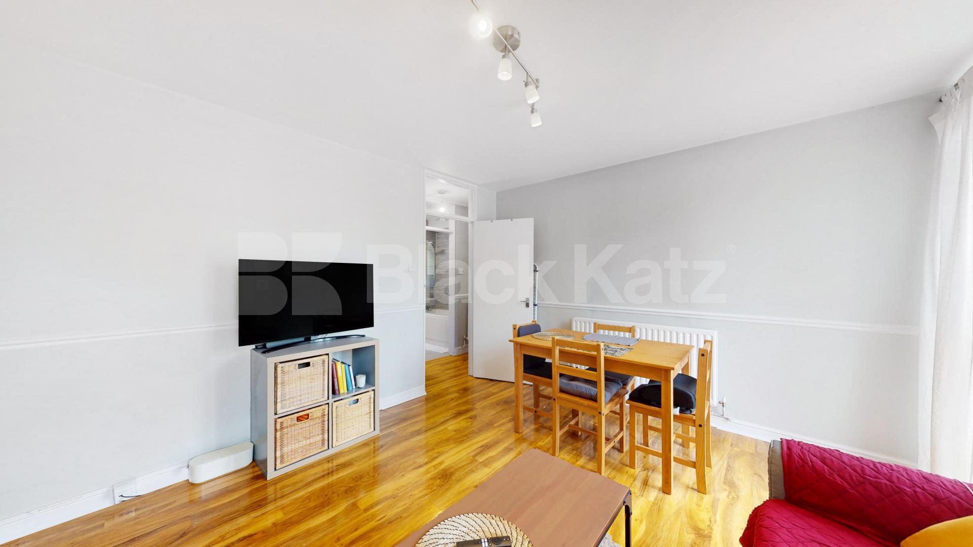Spacious one bedrrom flat located within zone1 and walking distance to Hyde Park Ashbridge Street, Marylebone