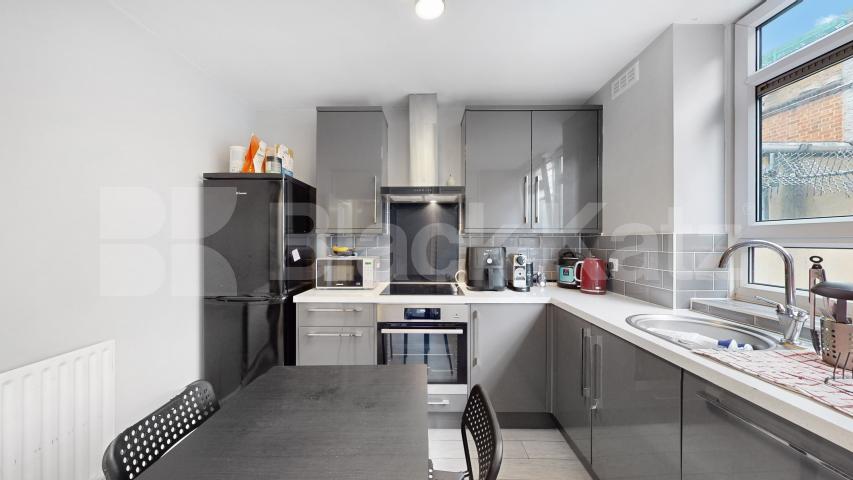 Spacious one bedrrom flat located within zone1 and walking distance to Hyde Park Ashbridge Street, Marylebone