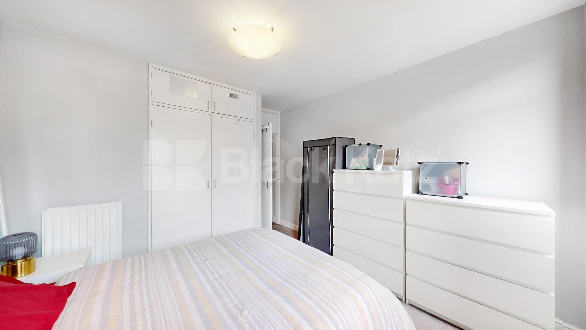 Spacious one bedrrom flat located within zone1 and walking distance to Hyde Park Ashbridge Street, Marylebone
