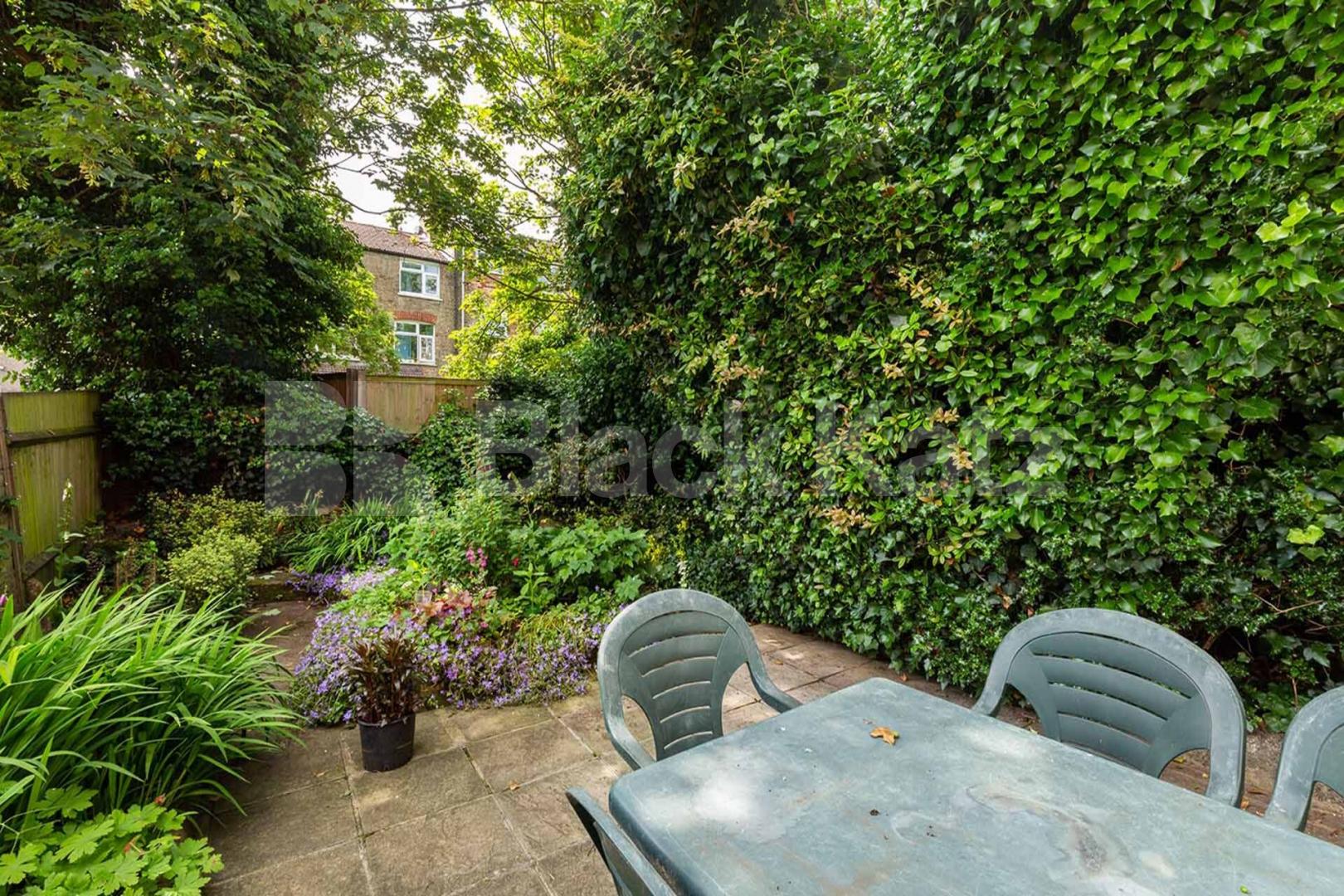 stunning 6 bedroom house located near the green spaces of Finsbury Park Duckett Road, Harringay - Hornsey