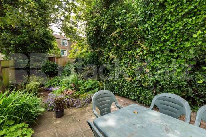 stunning 6 bedroom house located near the green spaces of Finsbury Park Duckett Road, Harringay - Hornsey