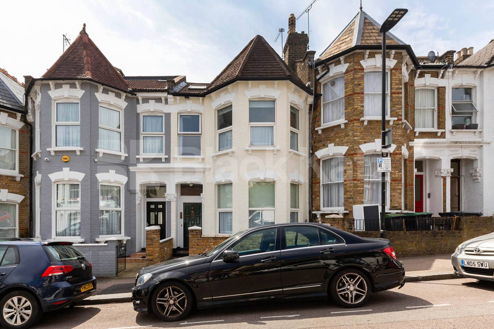 Spacious 5 bedroom house located close to Harringay Station Duckett Road, Harringay