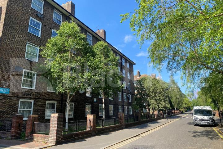 Bright and Airy Three Bedroom Apartment in the Heart of SE1 Bath Terrace, London Bridge