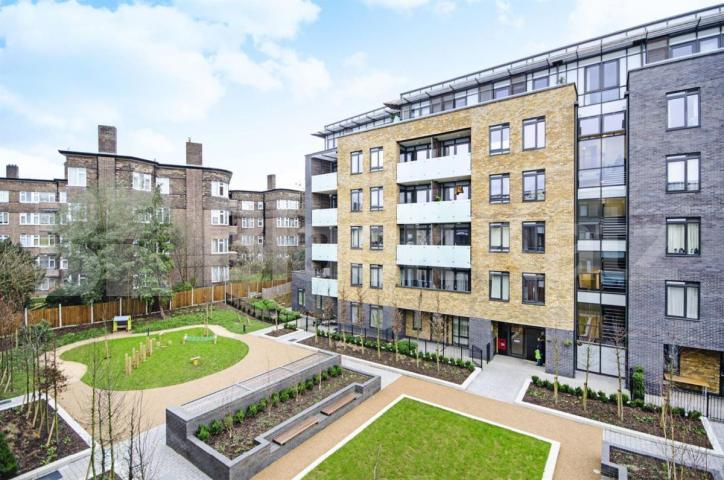 Stunning 2 bed 2 bath property within a secure new development Cecil Grove, St Johns Wood / Primrose Hill