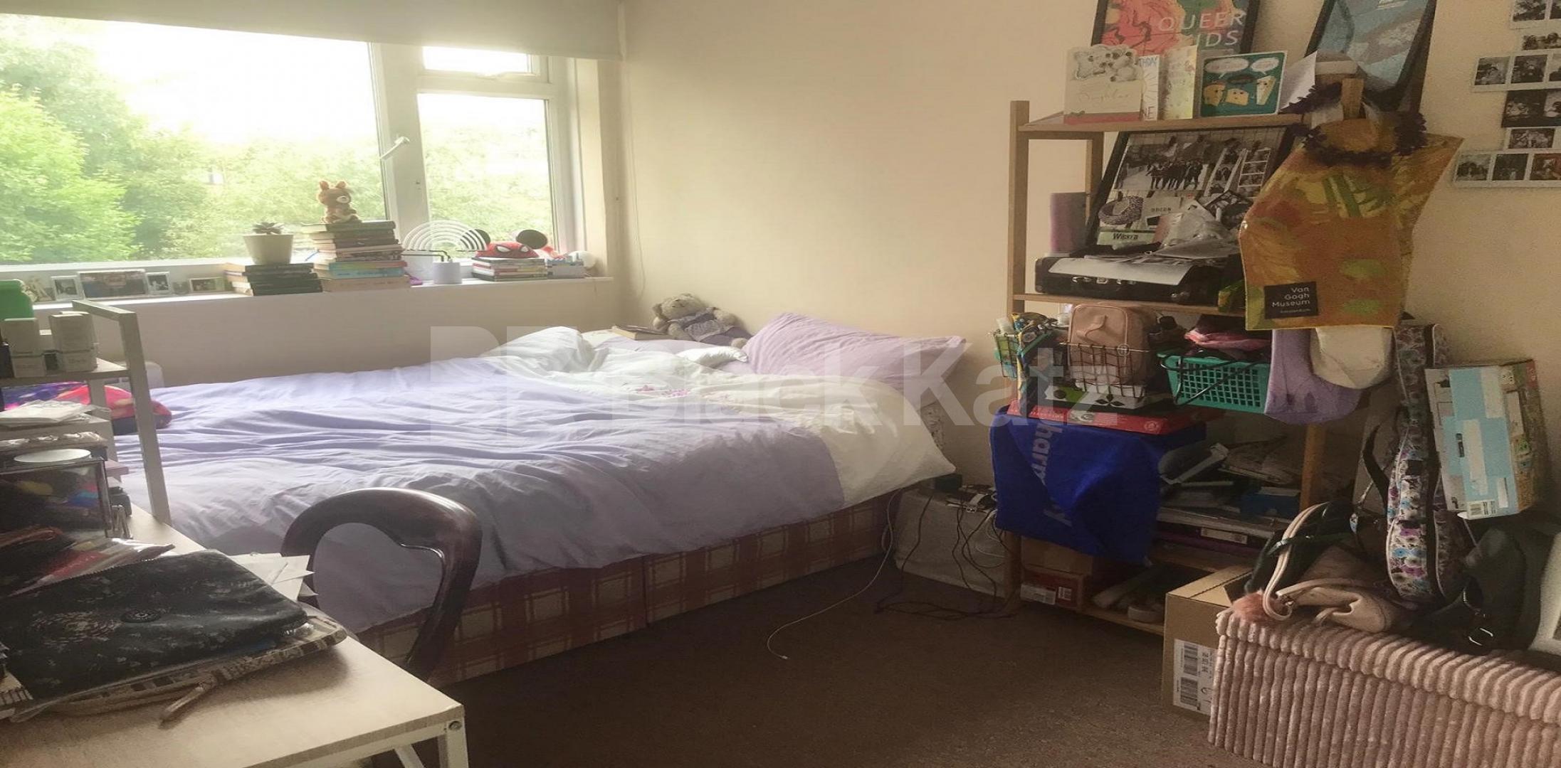 			LET , 3 Bedroom, 1 bath, 1 reception Apartment			 St. Georges Road , Lambeth North / Southwark 