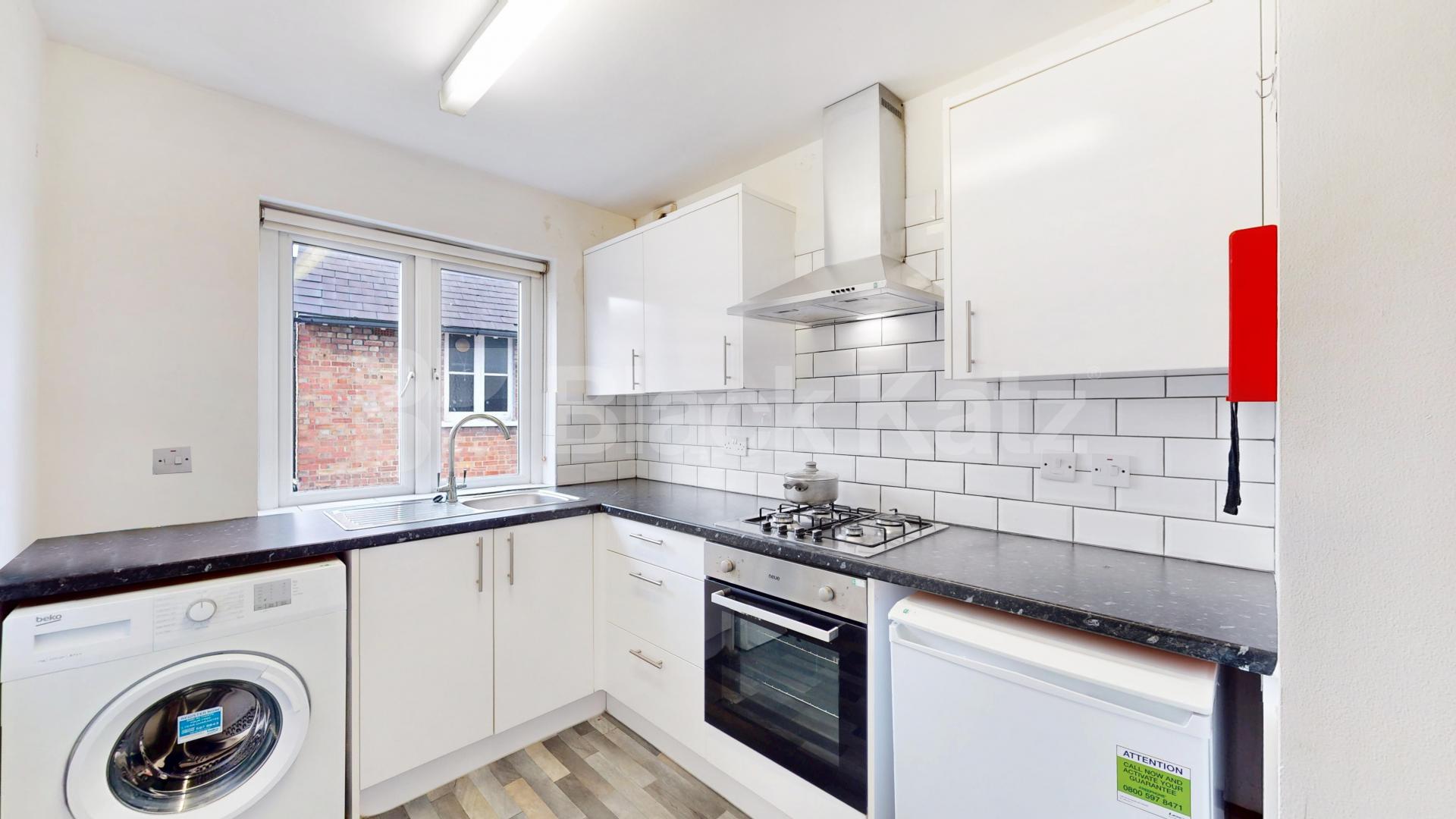 This is a large one double bedroom flat set on the top floor of period conversion next to Edgware Road station (Northern line) Station Road, Edgware, HA8,  Edgware