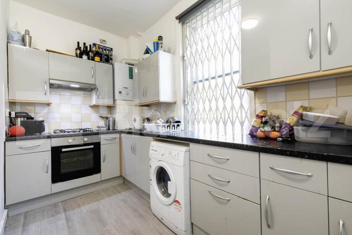 A spacious and well-presented furnished three-bedroom apartment ideally located on West End Lane in the heart of West Hampstead, NW6.The property comprises three large double bedrooms, all of which offer ample space for a desk and additional storage, West End Lane, London, NW6,  London