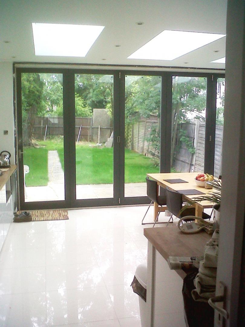 			LET, 4 Bedroom, 1 bath, 1 reception House			 Mayfield Avenue, FINCHLEY