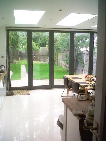 			LET, 4 Bedroom, 1 bath, 1 reception House			 Mayfield Avenue, FINCHLEY